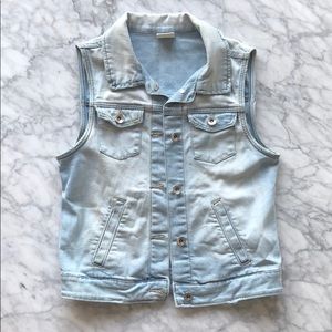 Sleeveless Jean Jacket